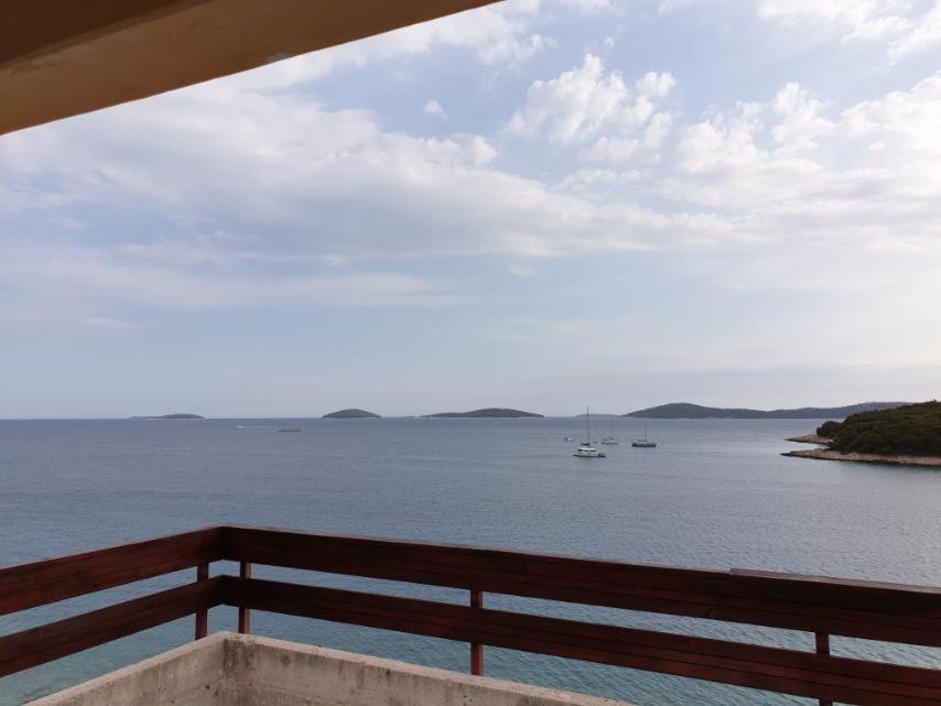 Penthouse Prvic Luka Daire Dış mekan fotoğraf