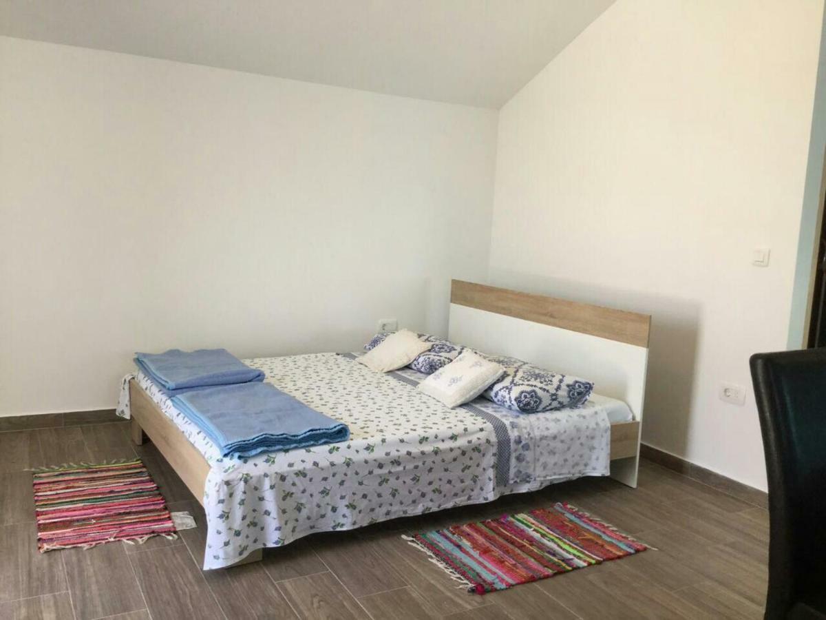 Penthouse Prvic Luka Daire Dış mekan fotoğraf