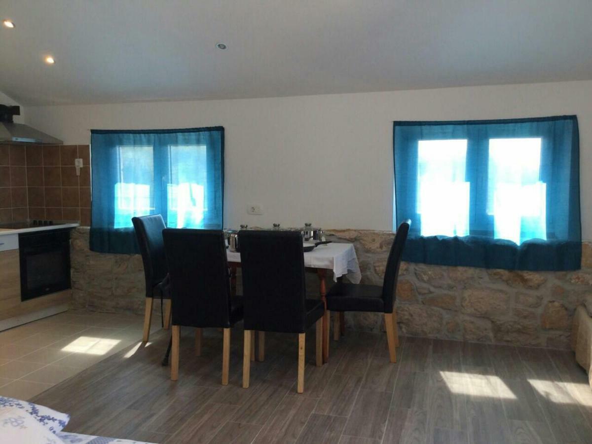 Penthouse Prvic Luka Daire Dış mekan fotoğraf